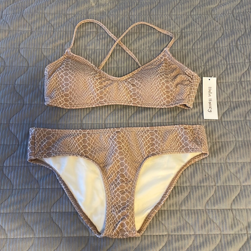 Hula Honey Bikini Set. Size Medium.